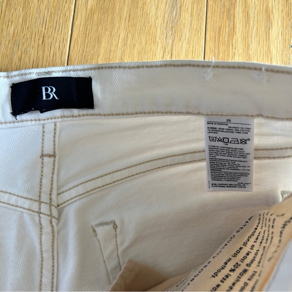 Banana Republic The Straight Jean Optic White Button Fly High Waist Excellent 28 - Picture 6 of 8